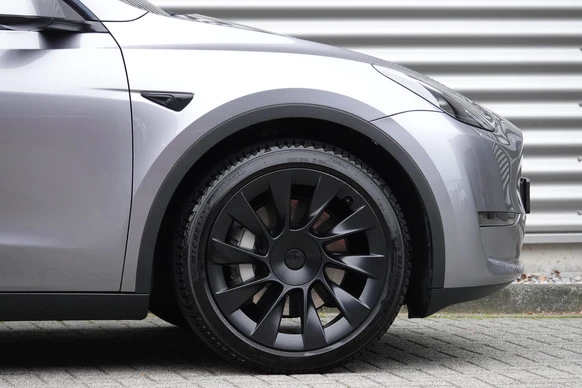 Tesla Model Y - Afbeelding 18 van 22