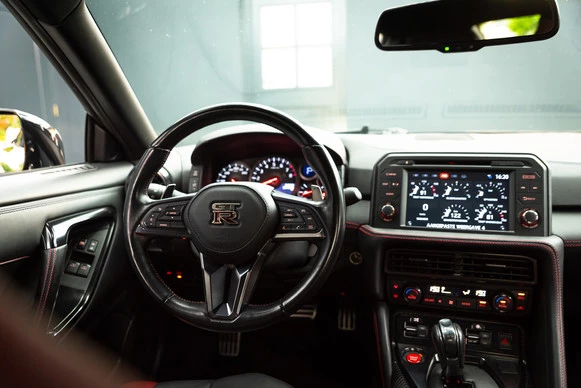 Nissan GT-R - Afbeelding 28 van 30