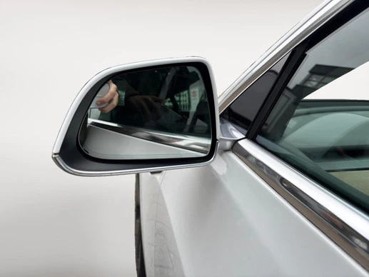 Tesla Model 3 - Afbeelding 9 van 26