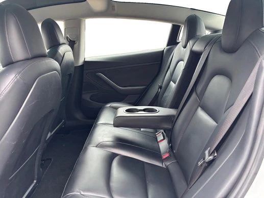 Tesla Model 3 - Afbeelding 14 van 26