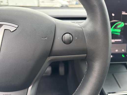 Tesla Model 3 - Afbeelding 21 van 26