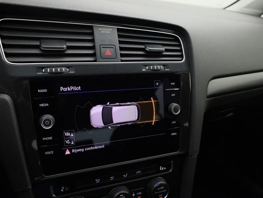 Volkswagen e-Golf - Afbeelding 13 van 30