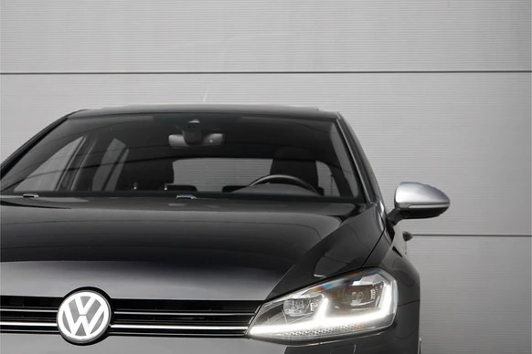 Volkswagen Golf - Afbeelding 16 van 30
