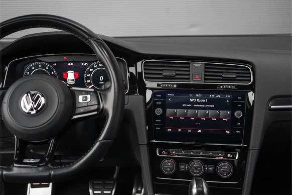 Volkswagen Golf - Afbeelding 24 van 30