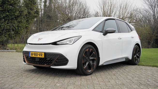 CUPRA Born - Afbeelding 1 van 25
