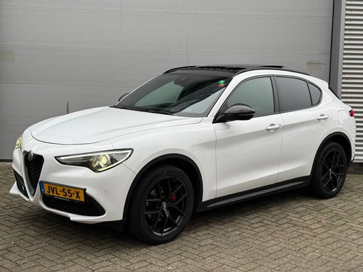 Alfa Romeo Stelvio - Afbeelding 1 van 30