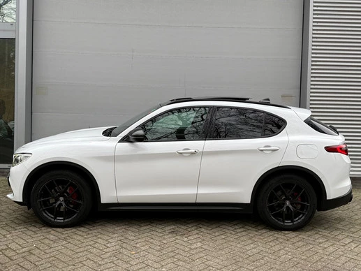 Alfa Romeo Stelvio - Afbeelding 2 van 30