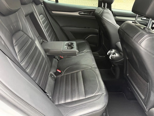 Alfa Romeo Stelvio - Afbeelding 13 van 30