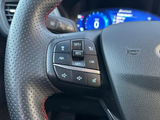 Ford Kuga - Afbeelding 18 van 30