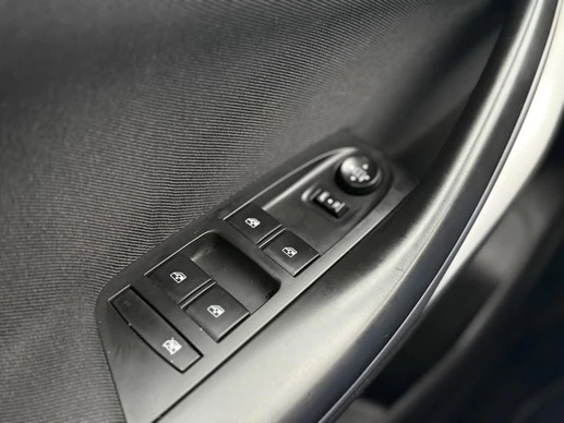 Opel Astra - Afbeelding 25 van 30