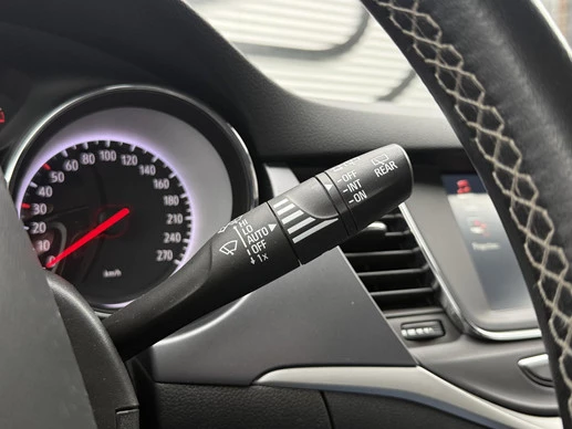 Opel Astra - Afbeelding 28 van 30