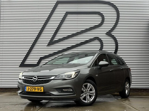 Opel Astra - Afbeelding 1 van 30