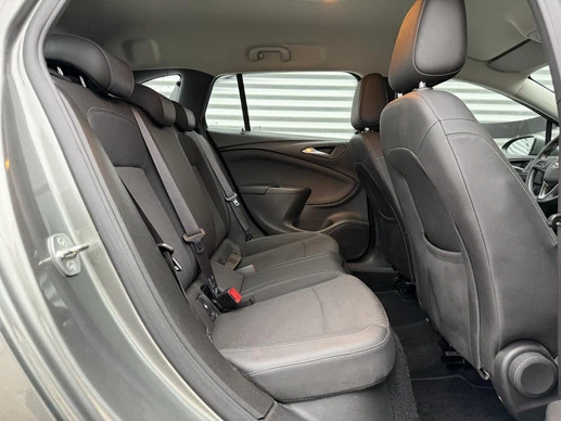 Opel Astra - Afbeelding 12 van 30