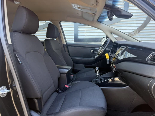 Kia Carens - Afbeelding 9 van 30