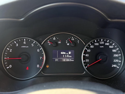 Kia Carens - Afbeelding 18 van 30