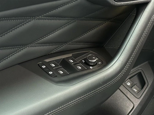 Volkswagen Touareg - Afbeelding 24 van 30