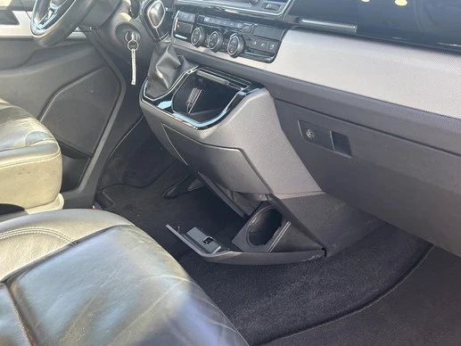 Volkswagen Caravelle - Afbeelding 18 van 30