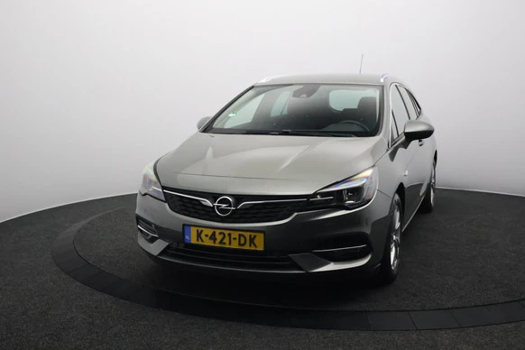 Opel Astra - Afbeelding 1 van 30