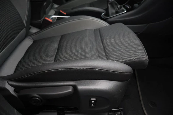 Opel Astra - Afbeelding 22 van 30