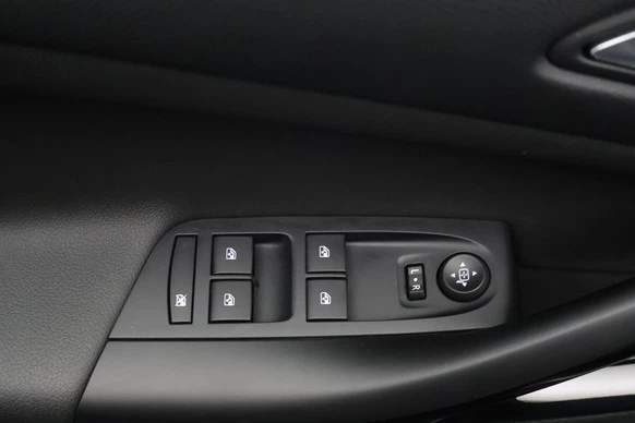 Opel Astra - Afbeelding 26 van 30