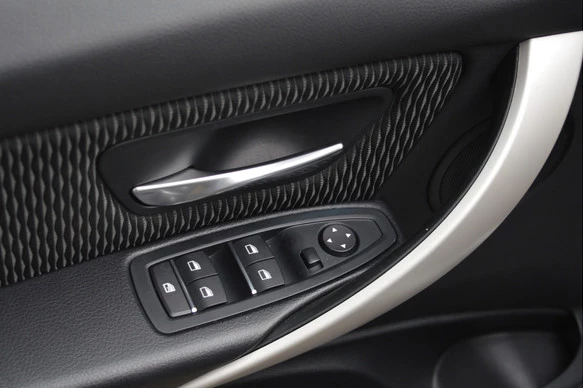 BMW 3 Serie - Afbeelding 11 van 25