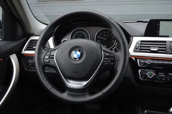 BMW 3 Serie - Afbeelding 17 van 25