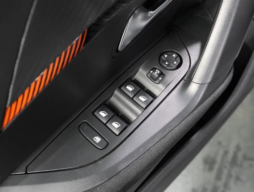 Peugeot e-2008 - Afbeelding 24 van 30