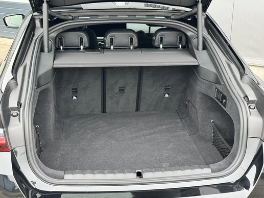 BMW i4 - Afbeelding 13 van 30