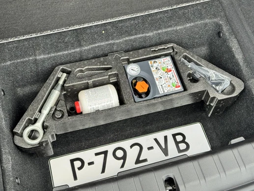 BMW i4 - Afbeelding 16 van 30