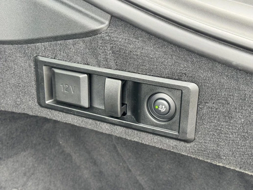 BMW i4 - Afbeelding 17 van 30