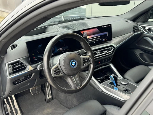 BMW i4 - Afbeelding 25 van 30