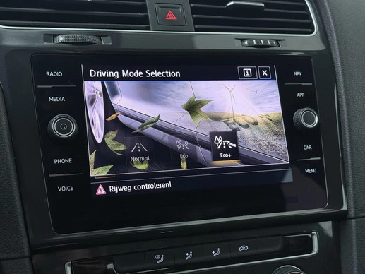 Volkswagen e-Golf - Afbeelding 18 van 30