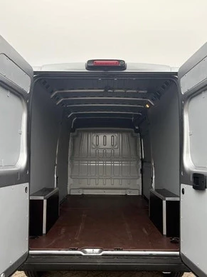 Peugeot e-Boxer - Afbeelding 8 van 30