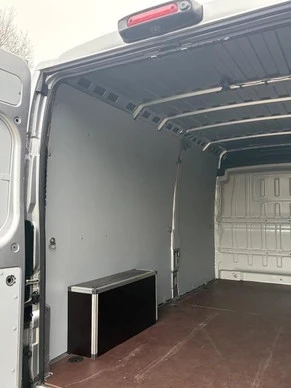 Peugeot e-Boxer - Afbeelding 28 van 30