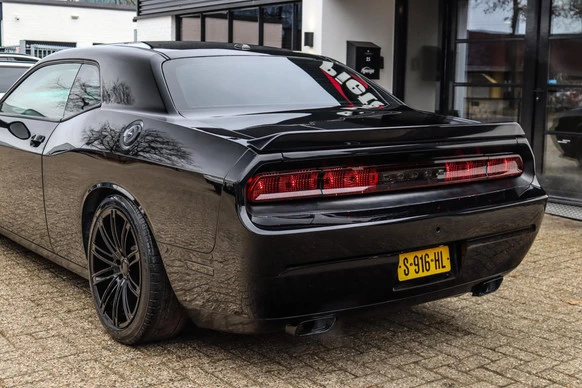 Dodge Challenger - Afbeelding 8 van 23
