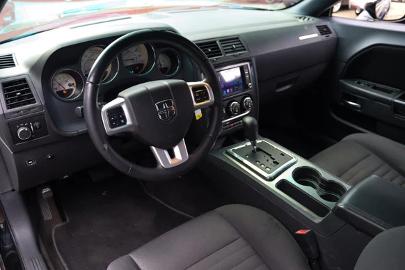 Dodge Challenger - Afbeelding 11 van 23