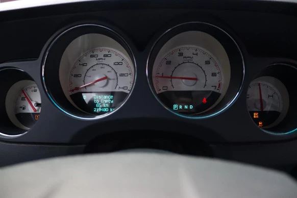 Dodge Challenger - Afbeelding 18 van 23