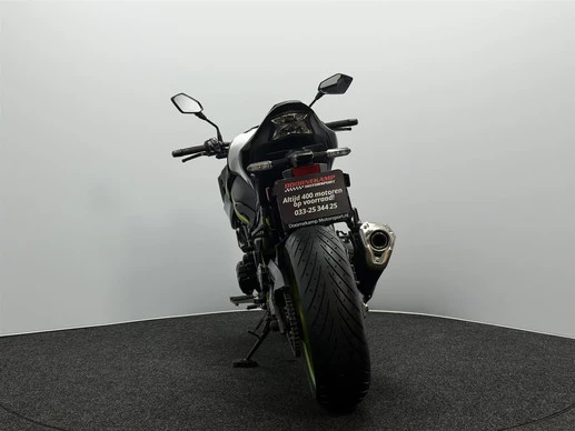 Kawasaki Z900 - Afbeelding 13 van 16