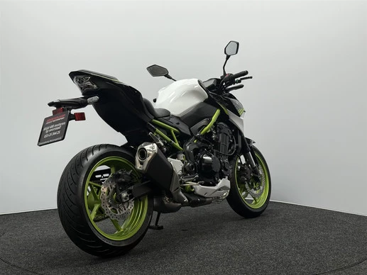Kawasaki Z900 - Afbeelding 15 van 16