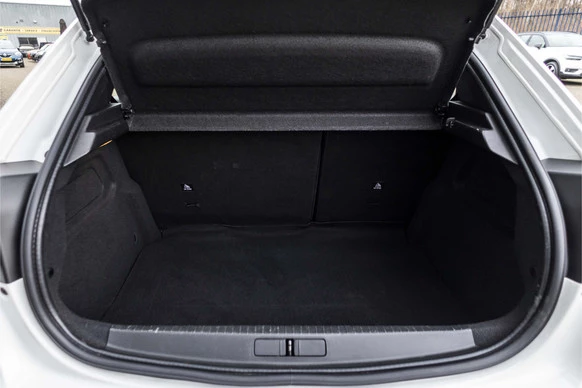 Peugeot e-208 - Afbeelding 13 van 30