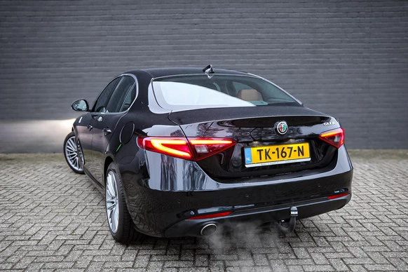 Alfa Romeo Giulia - Afbeelding 2 van 14