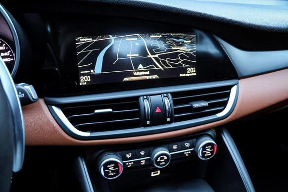 Alfa Romeo Giulia - Afbeelding 10 van 14