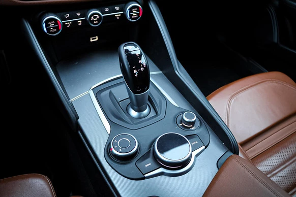 Alfa Romeo Giulia - Afbeelding 11 van 14