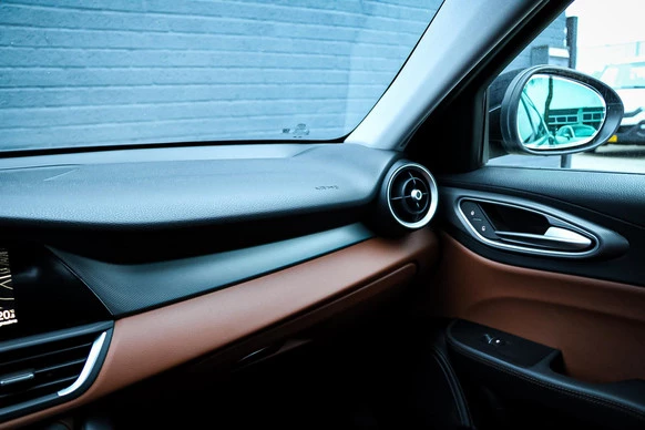 Alfa Romeo Giulia - Afbeelding 13 van 14