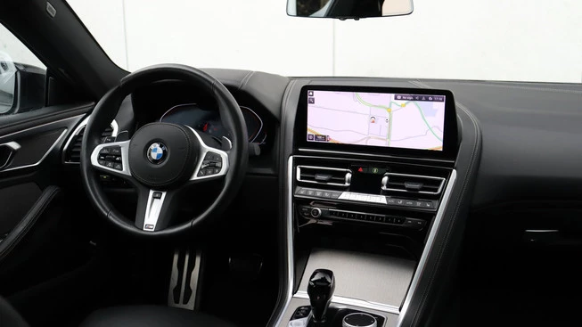 BMW 8 Serie - Afbeelding 13 van 30