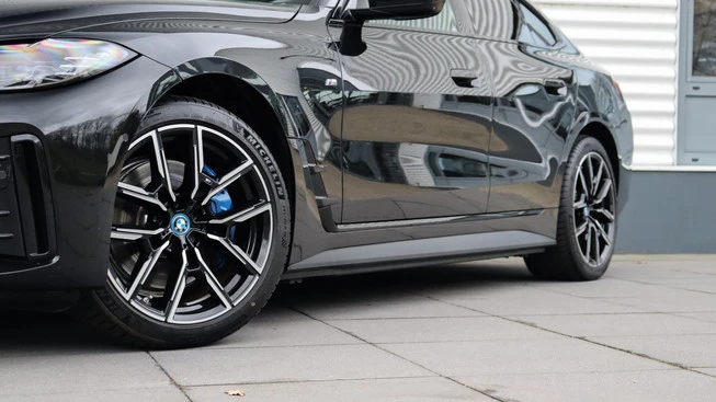 BMW i4 - Afbeelding 21 van 30