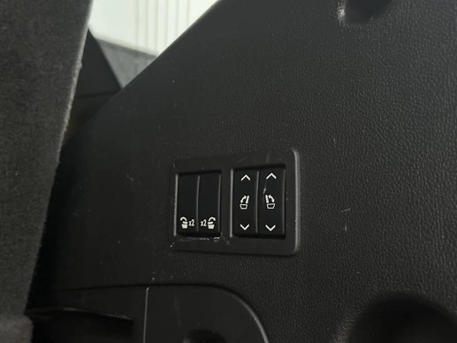 Cadillac Escalade - Afbeelding 11 van 30