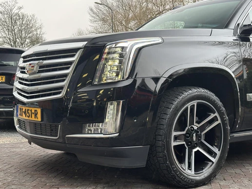 Cadillac Escalade - Afbeelding 15 van 30