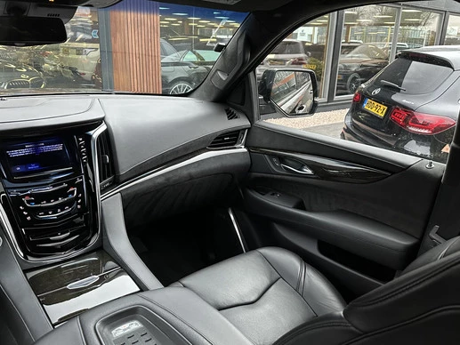 Cadillac Escalade - Afbeelding 22 van 30