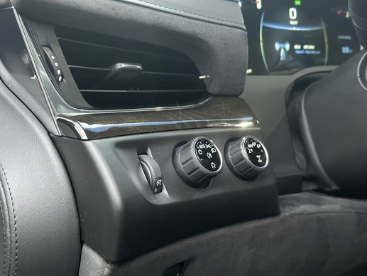 Cadillac Escalade - Afbeelding 28 van 30